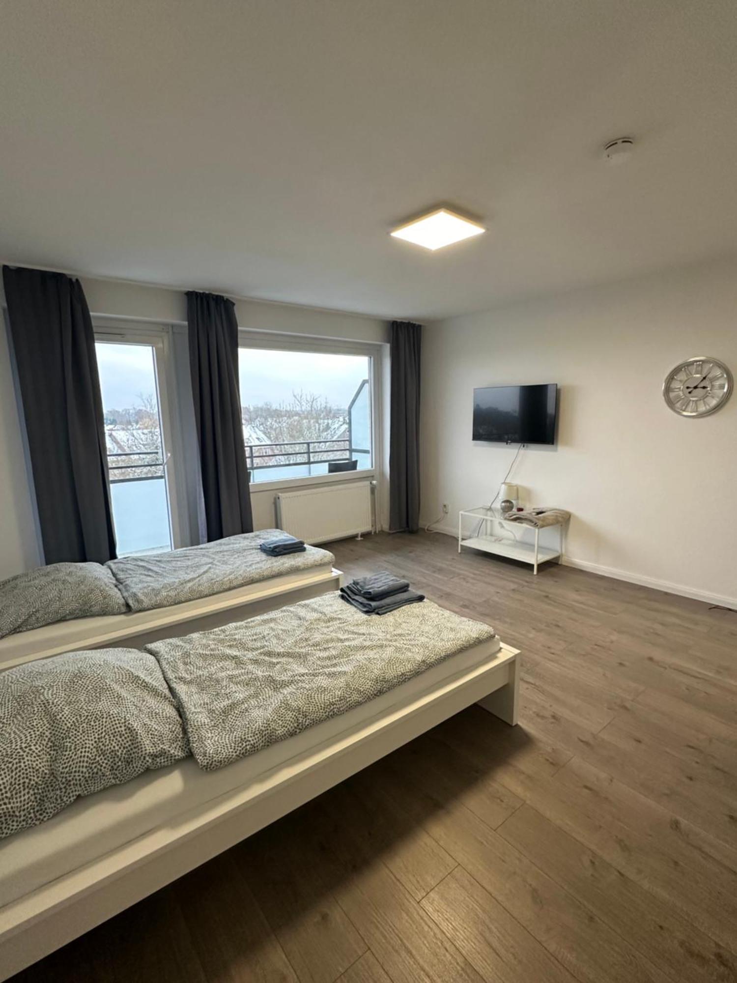 Stay-Happy Flat In Хальстенбек Экстерьер фото